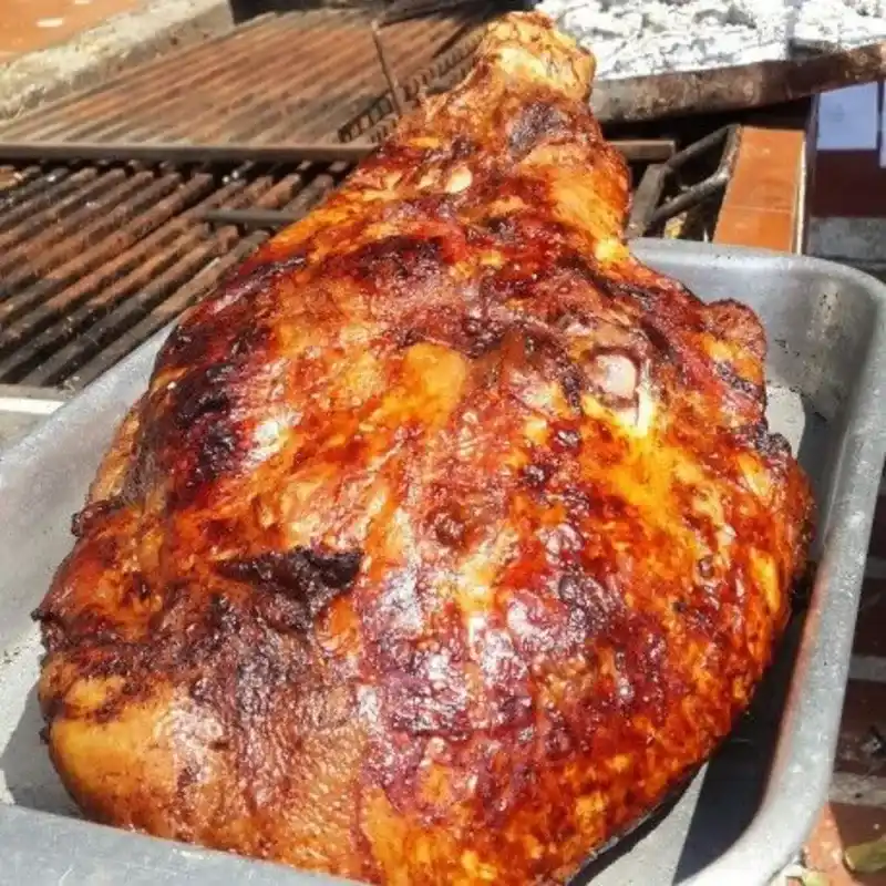 Pernil de Cerdo Asado 