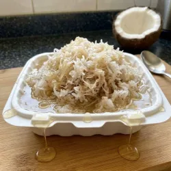 Dulce de coco en almíbar