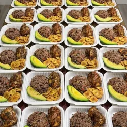Empaques para 10 personas