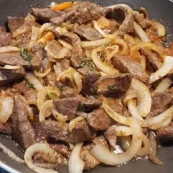 Hígado encebollado