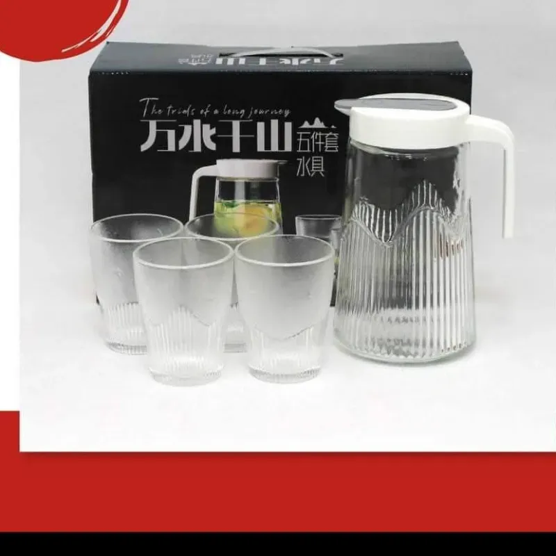 JUEGO DE 4 VASOS CON JARRA