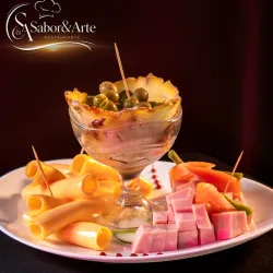 Tabla de Jamon, Queso y Aceituna