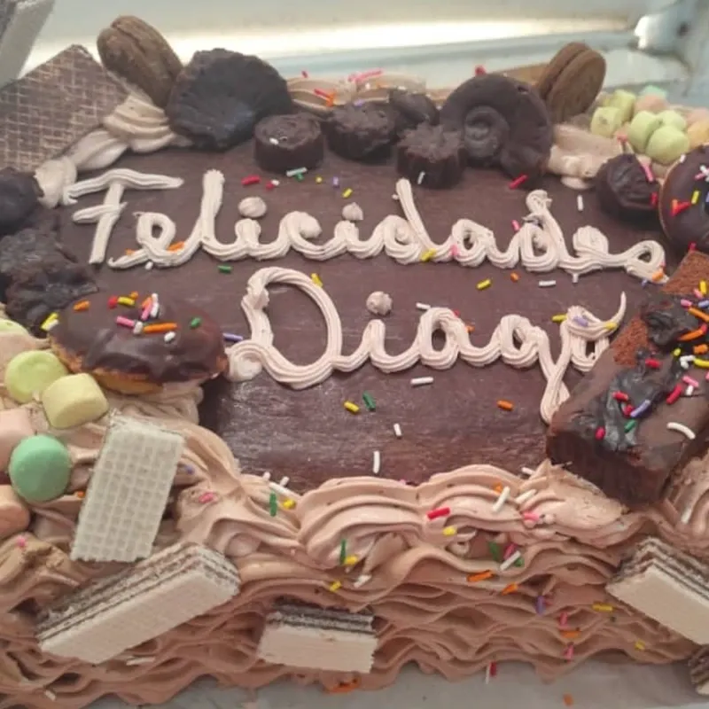 Cake de Chocolate Doble Panetela con Confituras