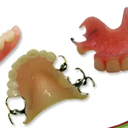 Prótesis Dental Removibles