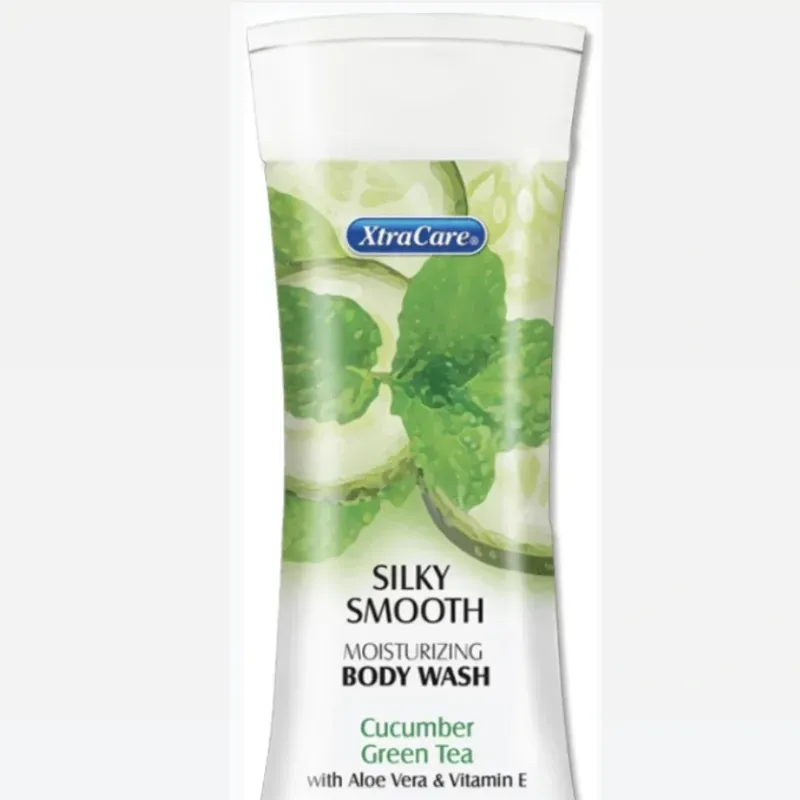 Gel de baño hidratante XtraCare Silky Smooth con pepino, té verde, aloe vera y vitamina E.