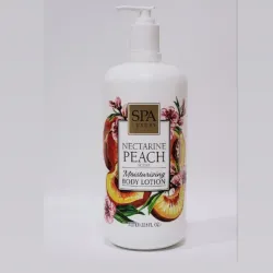 Loción corporal humectante con aroma a nectarina y melocotón de la marca Spa Luxury. 