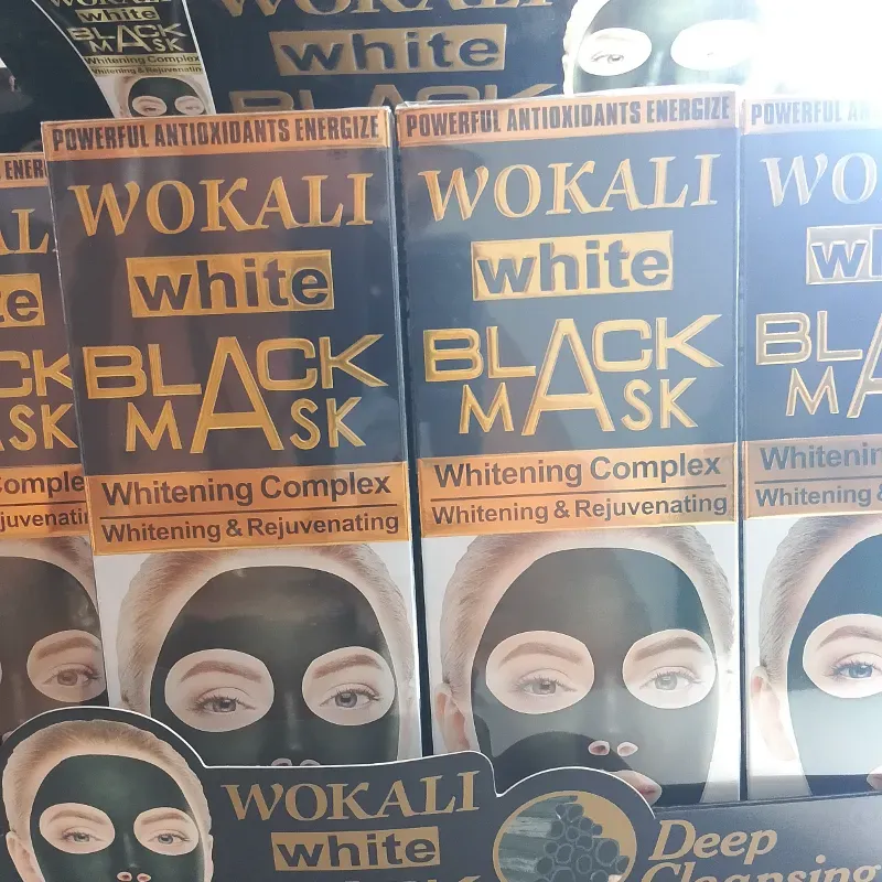 MASCARILLA FACIAL tipo “peel-off”