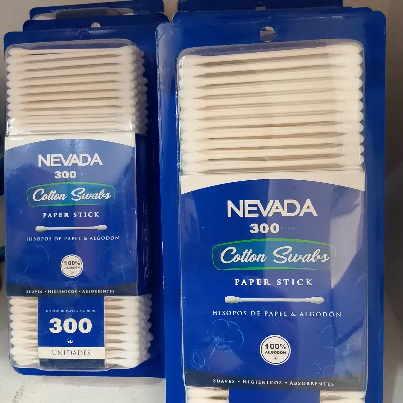 Paquete de hisopos de algodón de la marca Nevada.