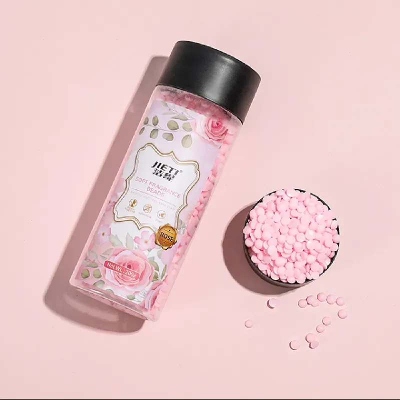 Perlas de fragancia para ropa de la marca Jieti con aroma a rosa.