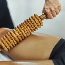 PAQUETE DE 5 SESIONES DE MASAJE TONIFICADOR Y REDUCTOR DE TEJIDO GRASO EN MUSLOS Y GLÚTEOS 