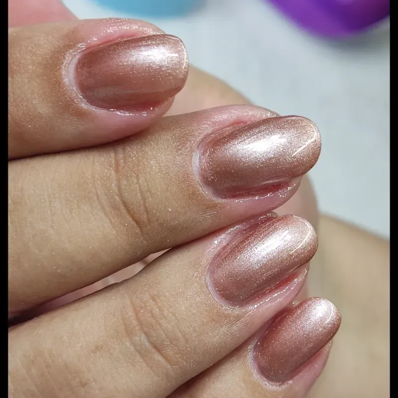 Manicura semipermanete 