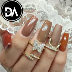 En uñas medianas 