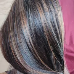 Morena iluminada 