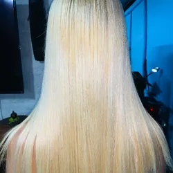 Aplicado  de keratina 