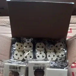 Tomacorrente Universal 15 amp 110v