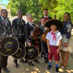 REGALO SORPRESA MARIACHIS