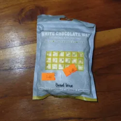 Cera depiladora. Perlas de chocolate