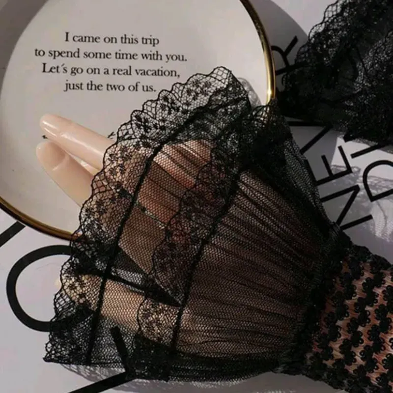 Guantes de encaje negros