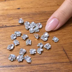 Joyas y Decoraciones para Uñas