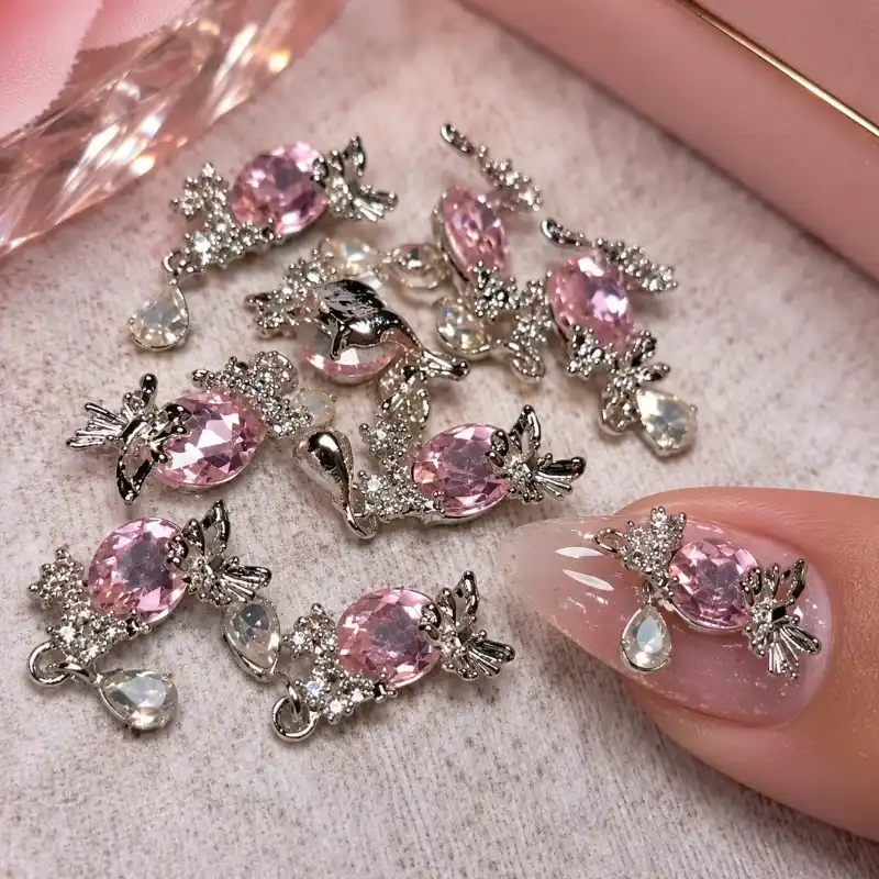Joyas y Decoraciones para Uñas
