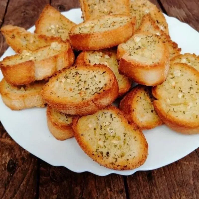 Pan de Ajo Crujiente