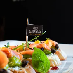 Tostadas de Salmón Ahumado y Filadelfia