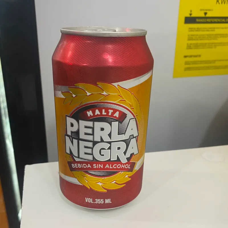 Malta Perla negra lata 