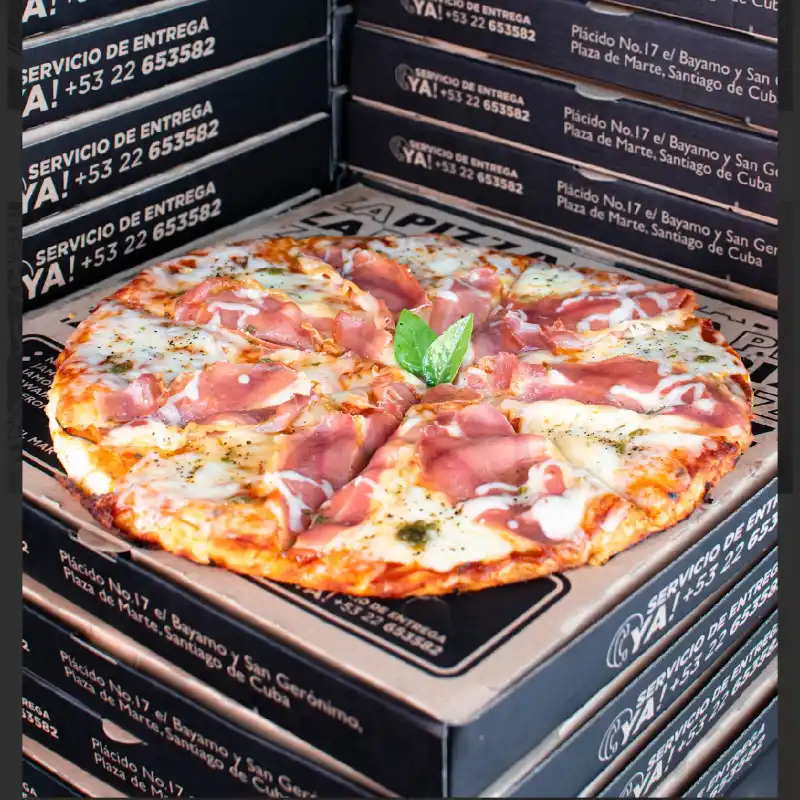 Pizza con Jamón Serrano 