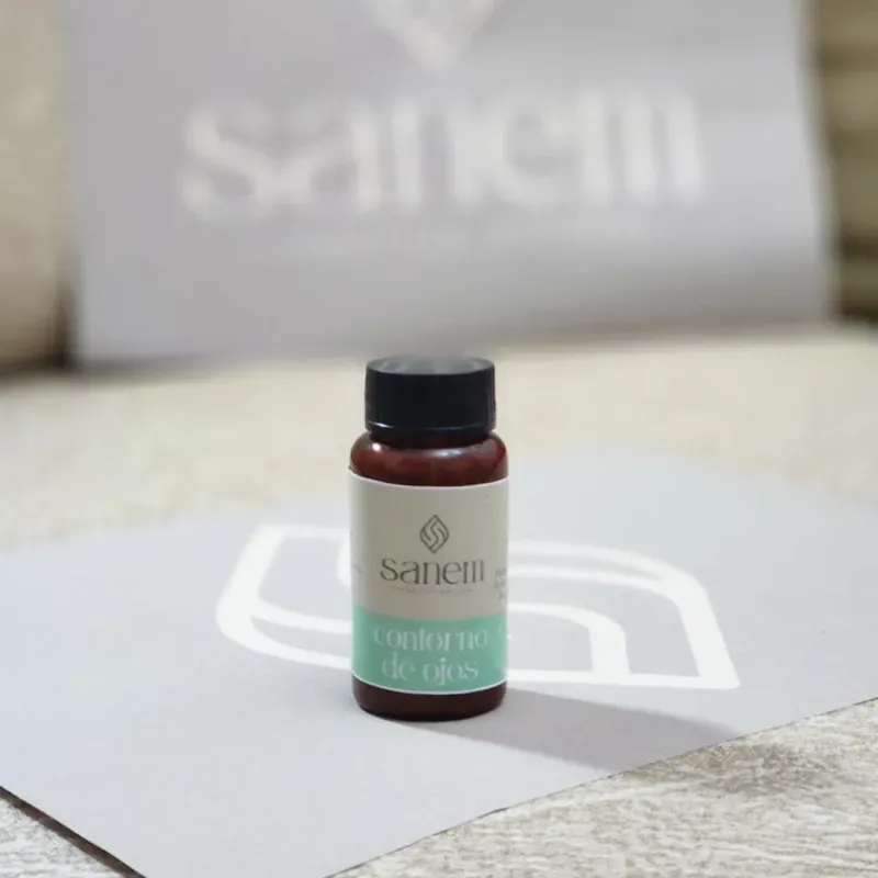 Contorno de ojos 👀💧