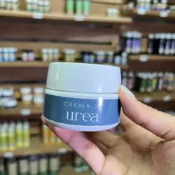 Crema de Urea, Ceramidas y Ácido Hialurónico 💦🌹
