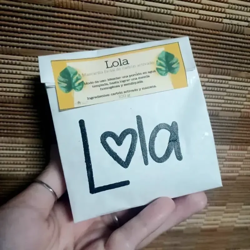 Mascarilla de carbón activado Lola 🌳🌲