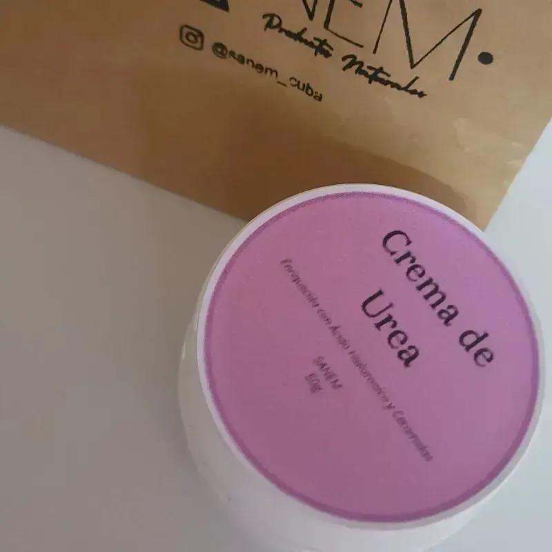 Crema de urea ,ácido hialurónico y ceramidas 