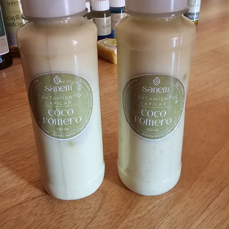 Tratamiento capilar de coco y romero 