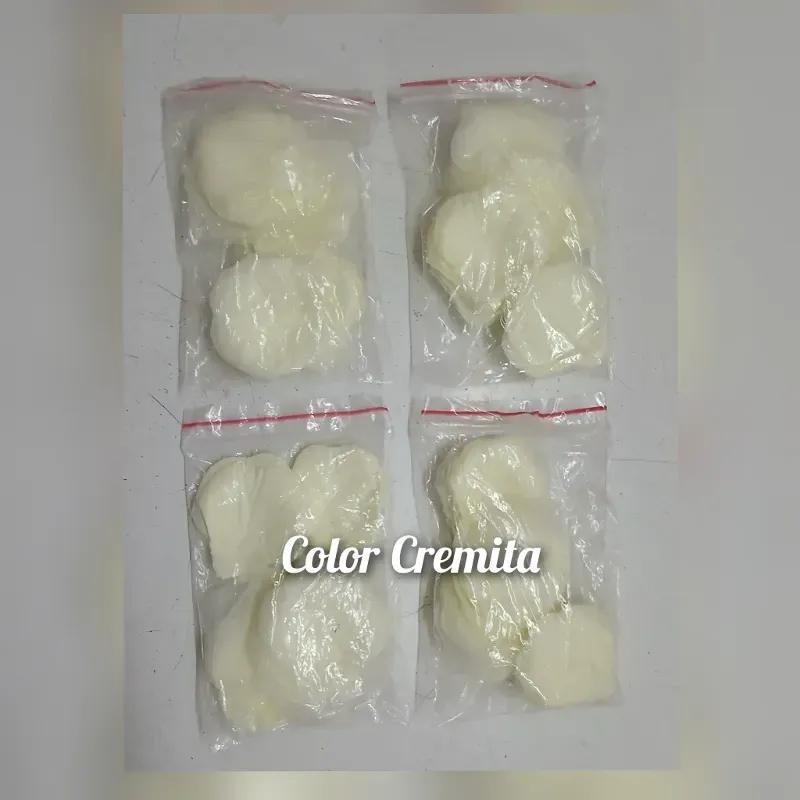 Pétalos artificiales Cremita 100u
