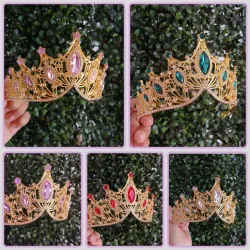 Tiaras para Cumpleañeras,  Decoraciones de cake, Decorar altar de Orishas, etc