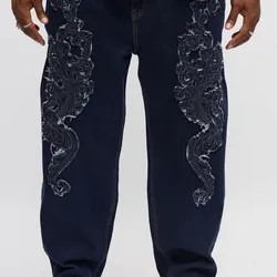 Jeans con estampado de ornamentación barroca