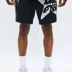 Short con Estampado Gótico