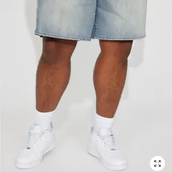 Shorts de mezclilla lavada