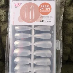 Caja de press on tips coffin