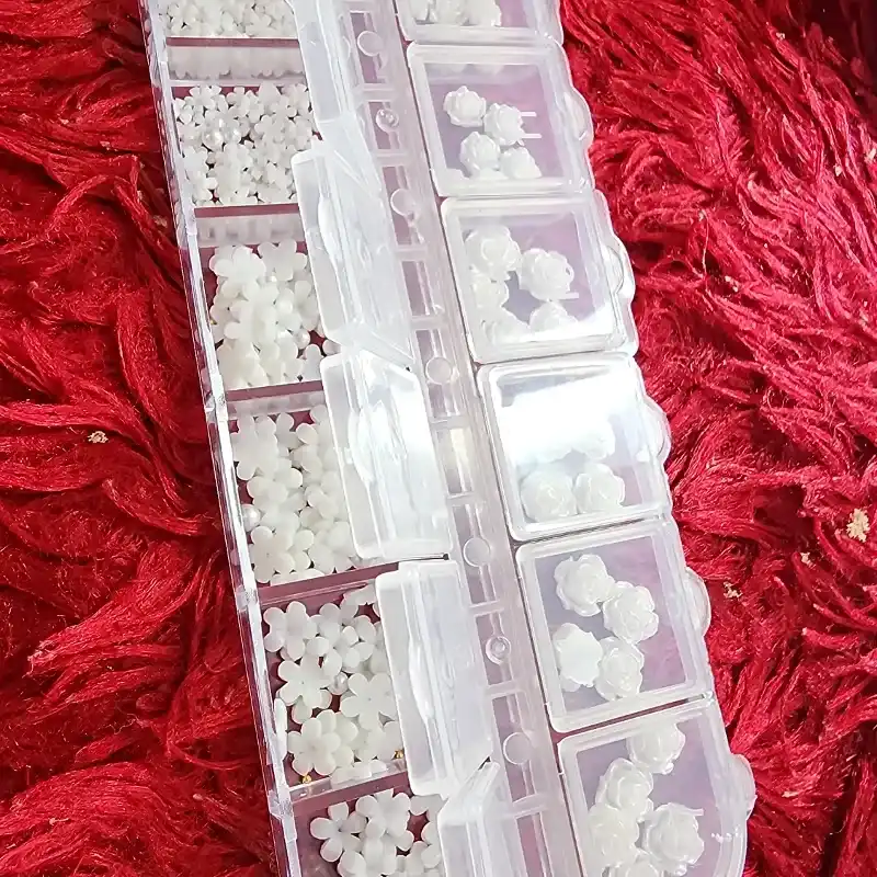 Caja de rosas con flores de recina