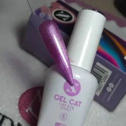 Esmalte ojo de gato Studio Nails
