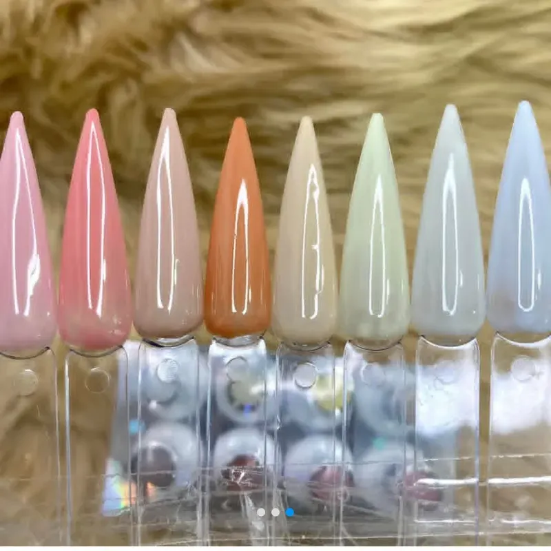 Gel nude lechoso traslúcido