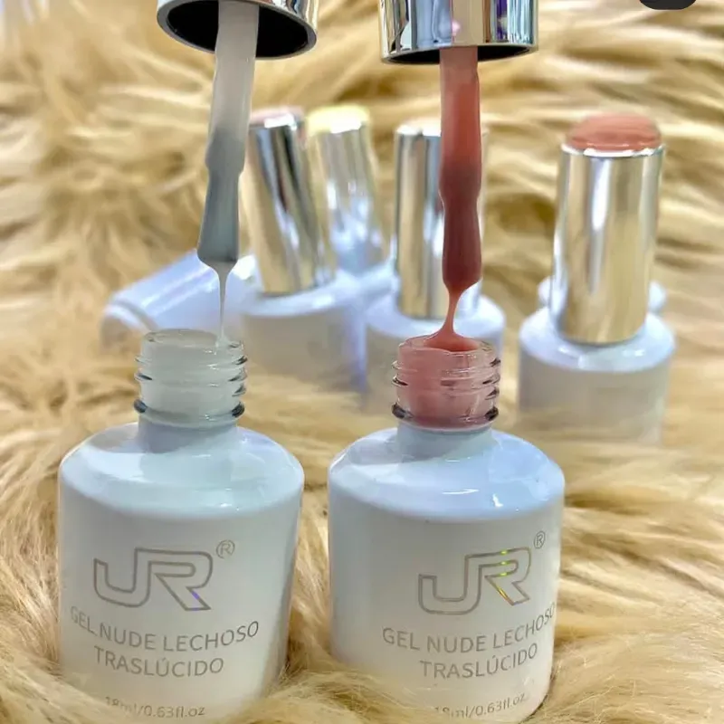 Gel nude lechoso traslúcido