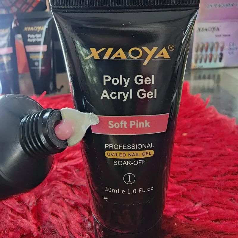 Poligel soft pink