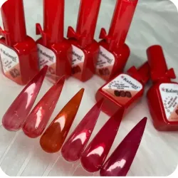 Rojos vitrales o traslúcidos 