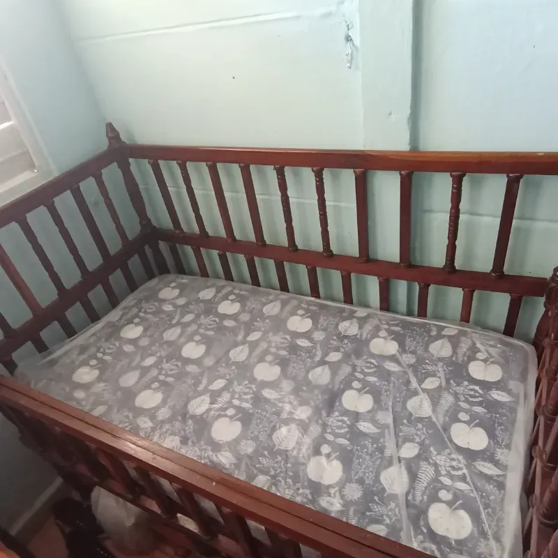 Cuna de madera 