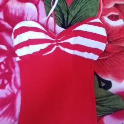 Rayas Roja