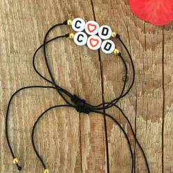 Pulsera de parejas sencillas.
