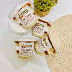 Tres leches de dulce de leche