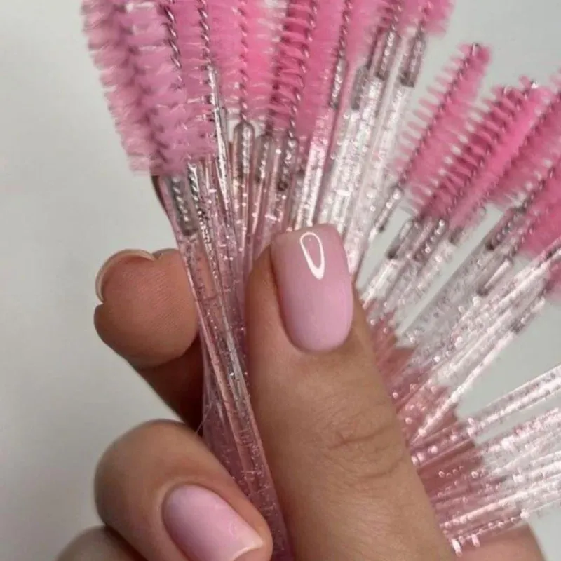 Cepillos para cejas y pestañas 